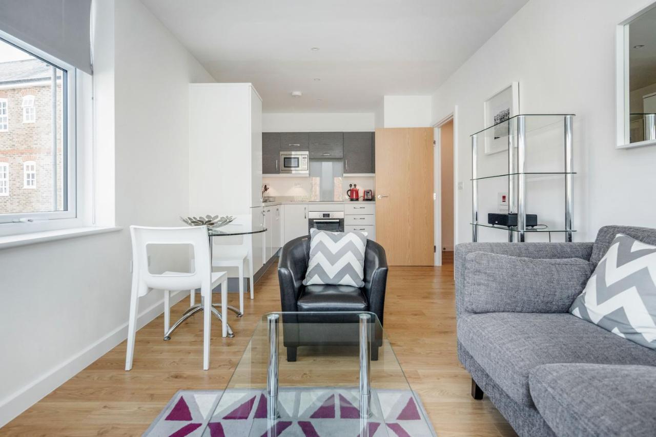 Roomspace Serviced Apartments - Swan House Летергед Екстер'єр фото